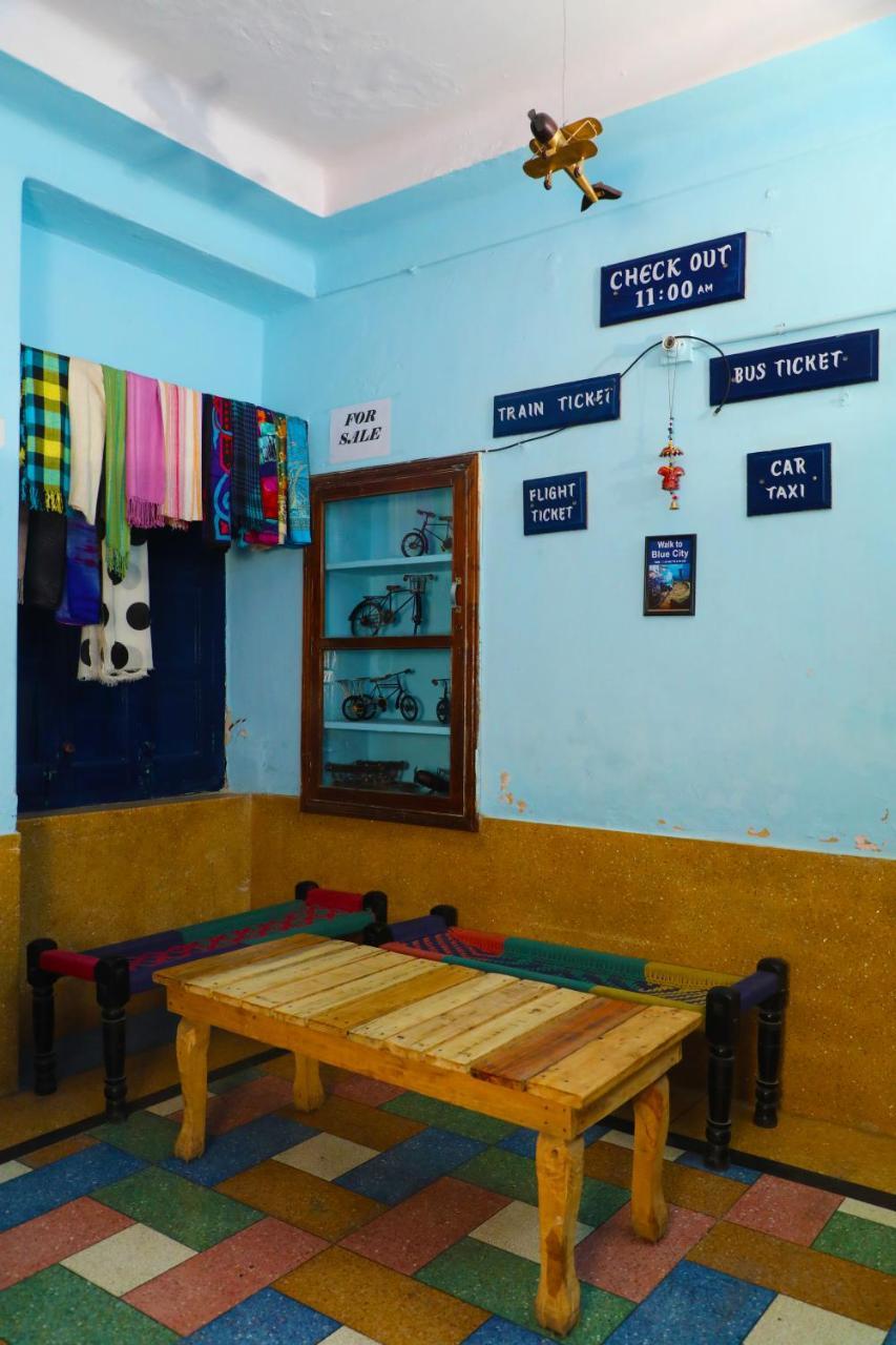 Хостел Travellers House Jodhpur Джодхпур Экстерьер фото